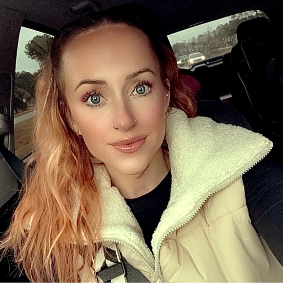 0/2/4, 32DD, 7 shoes - Picture 2 of 2